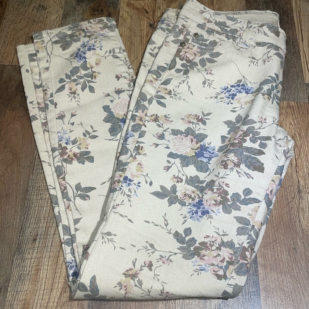 1st Kiss‎ Floral Print Skinny Jeans.  Size 5.